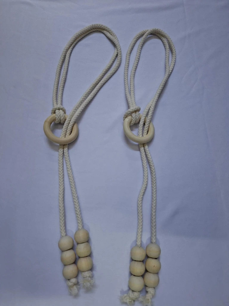 tie strap b.webp