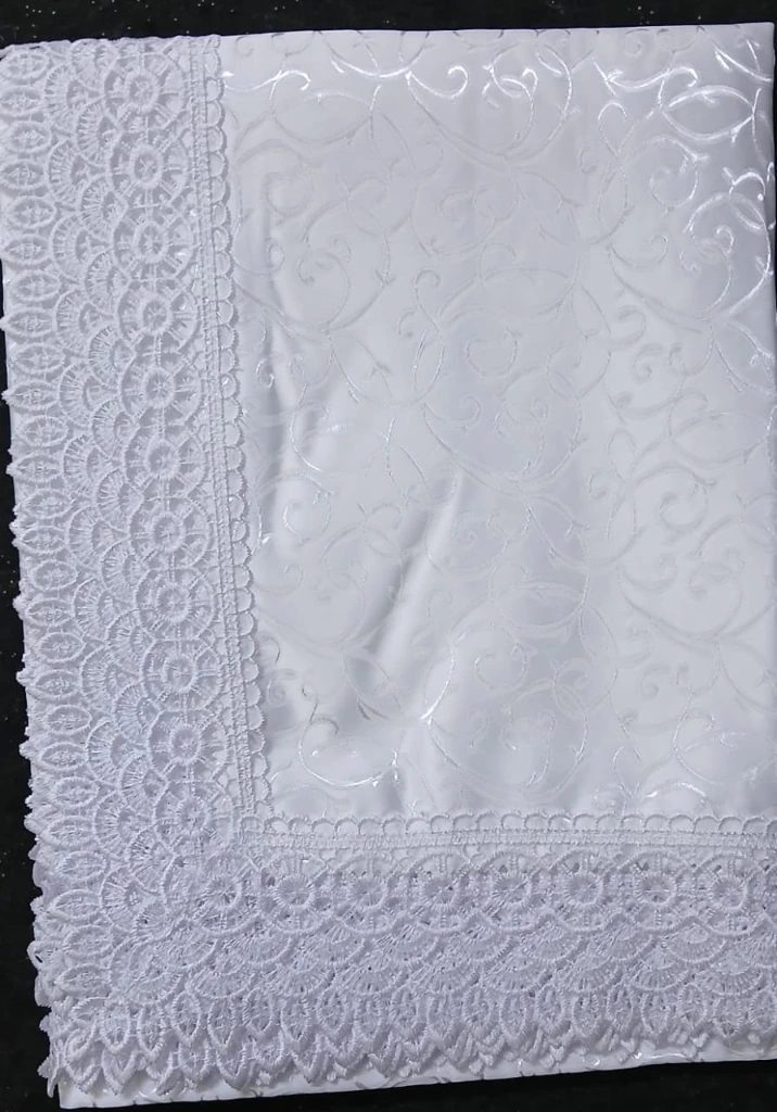 Rectangula table cloth.webp