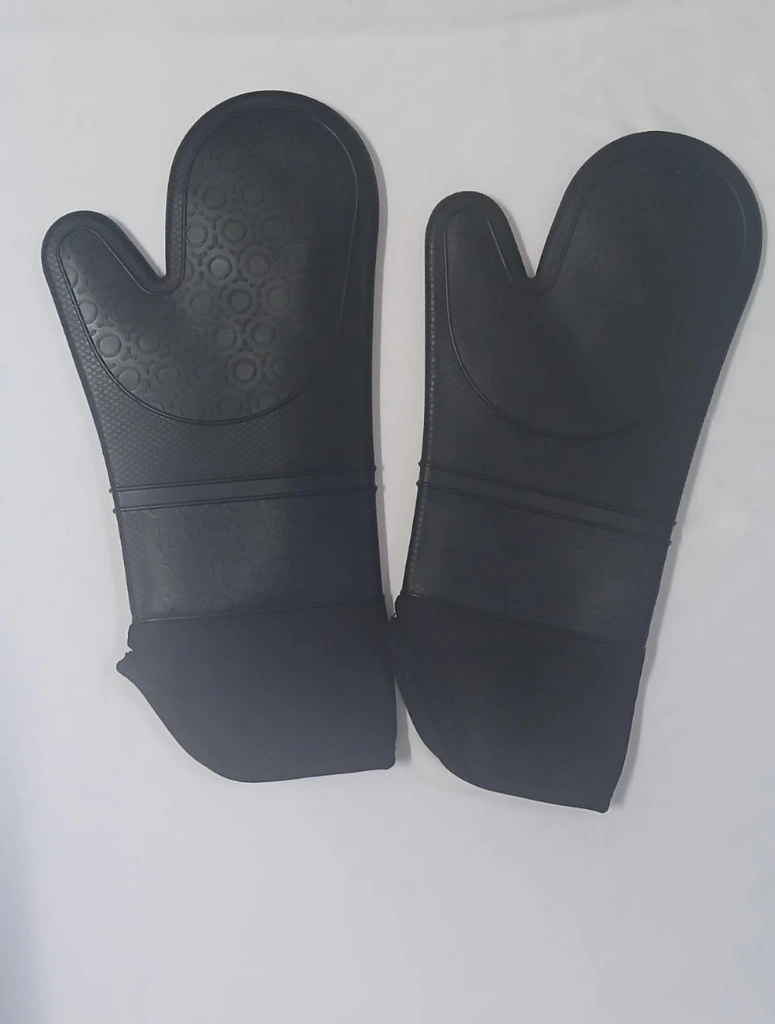 Silicone Oven Gloves black.webp