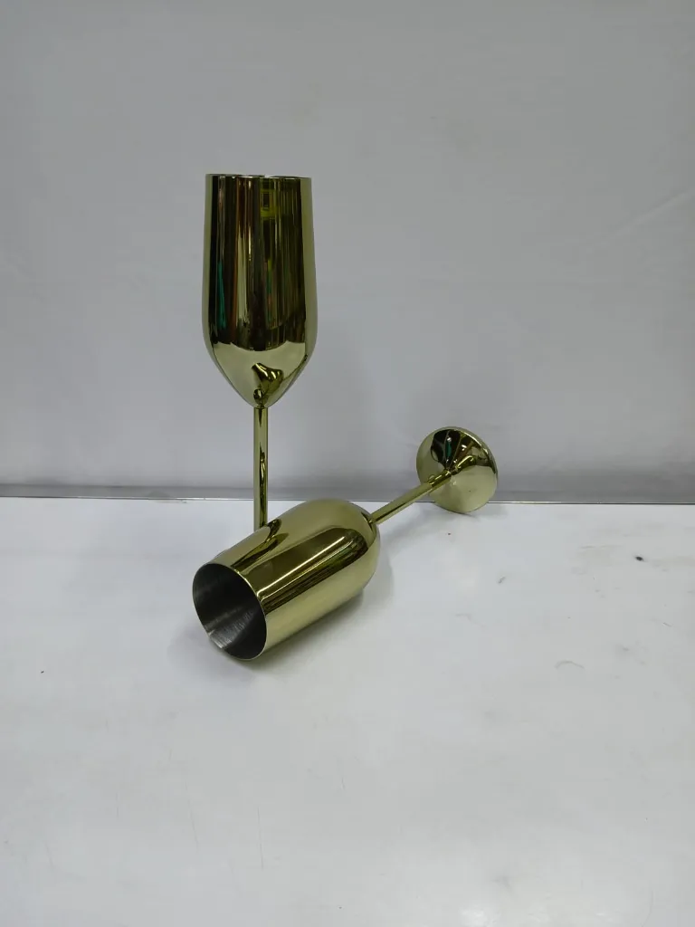 wine glass 2.webp
