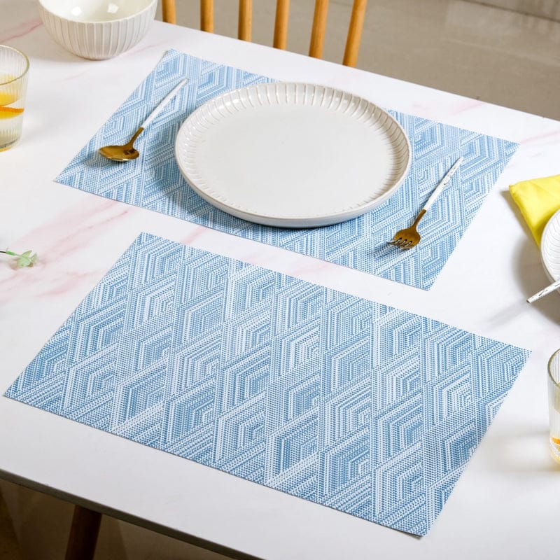 table-placemat-pvc-rect-diamond-blue-lifestyle